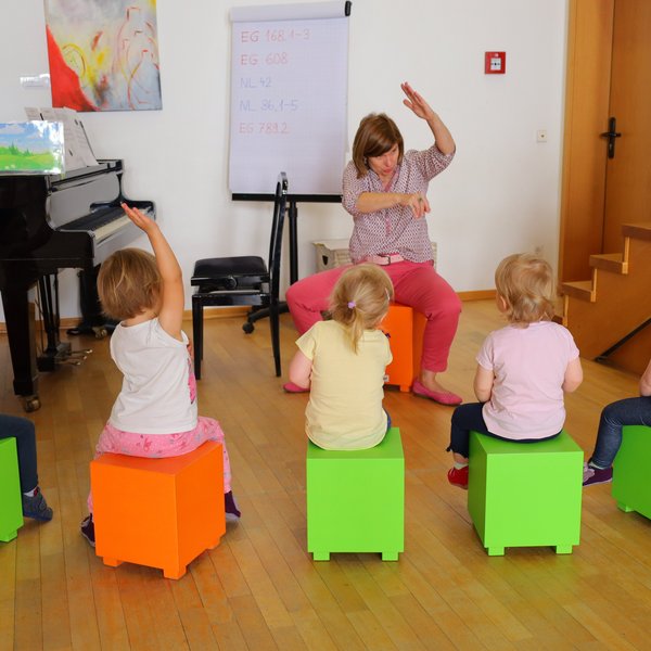 Krippe, Ding- Kindergarten