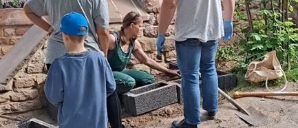 Gartenaktion, Ding-Kiga, Hand in Hand